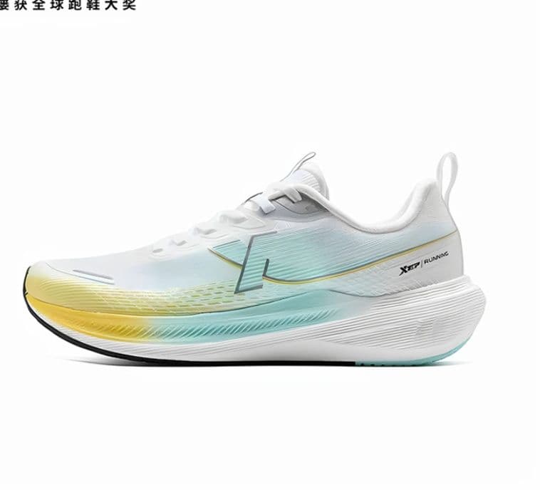 フィットネスシューズ ランニング 疾風弾力 ランニングシューズ