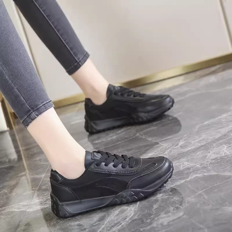 フィットネスシューズ ジム用 軽快ステップ トレーニングシューズ