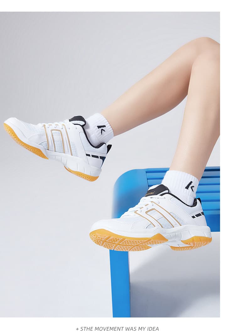 フィットネスシューズ 軽快ステップ トレーニングシューズ
