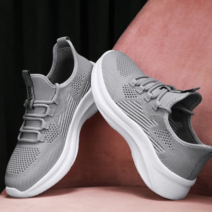 フィットネスシューズ 軽量通気性抜群メッシュ編みフィットネススニーカー ジム用